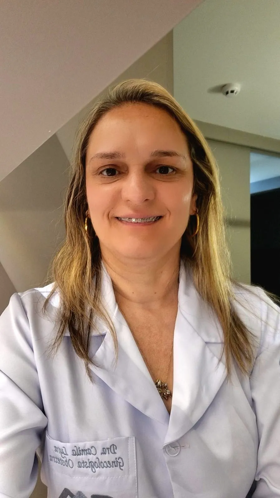 Foto de Dra. Camila Lyra — Ginecologia e Obstetrícia